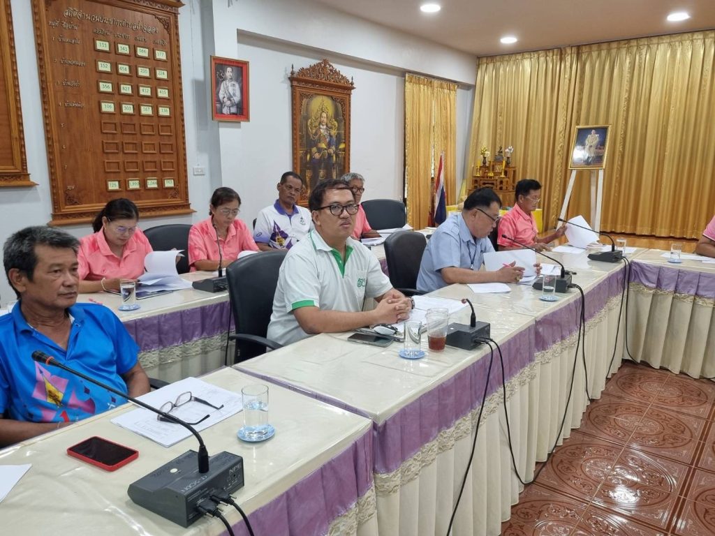 เกษตรอำเภอเมืองอุตรดิตถ์เข้าร่วมประชุมคณะกรรมการพัฒนาองค์การบริหารส่วนตำบลถ้ำฉลอง ครั้งที่ 6 / 2568